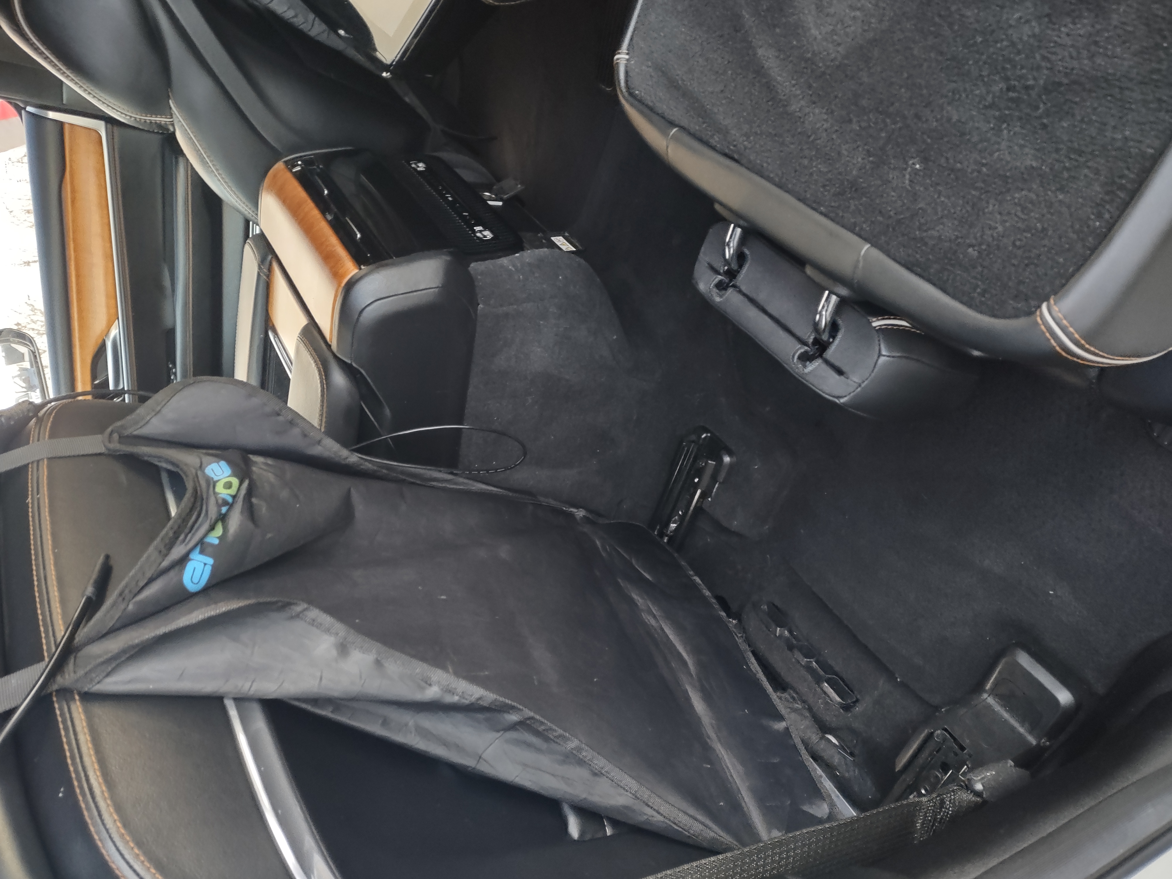 SUV detailing service with spotless finish